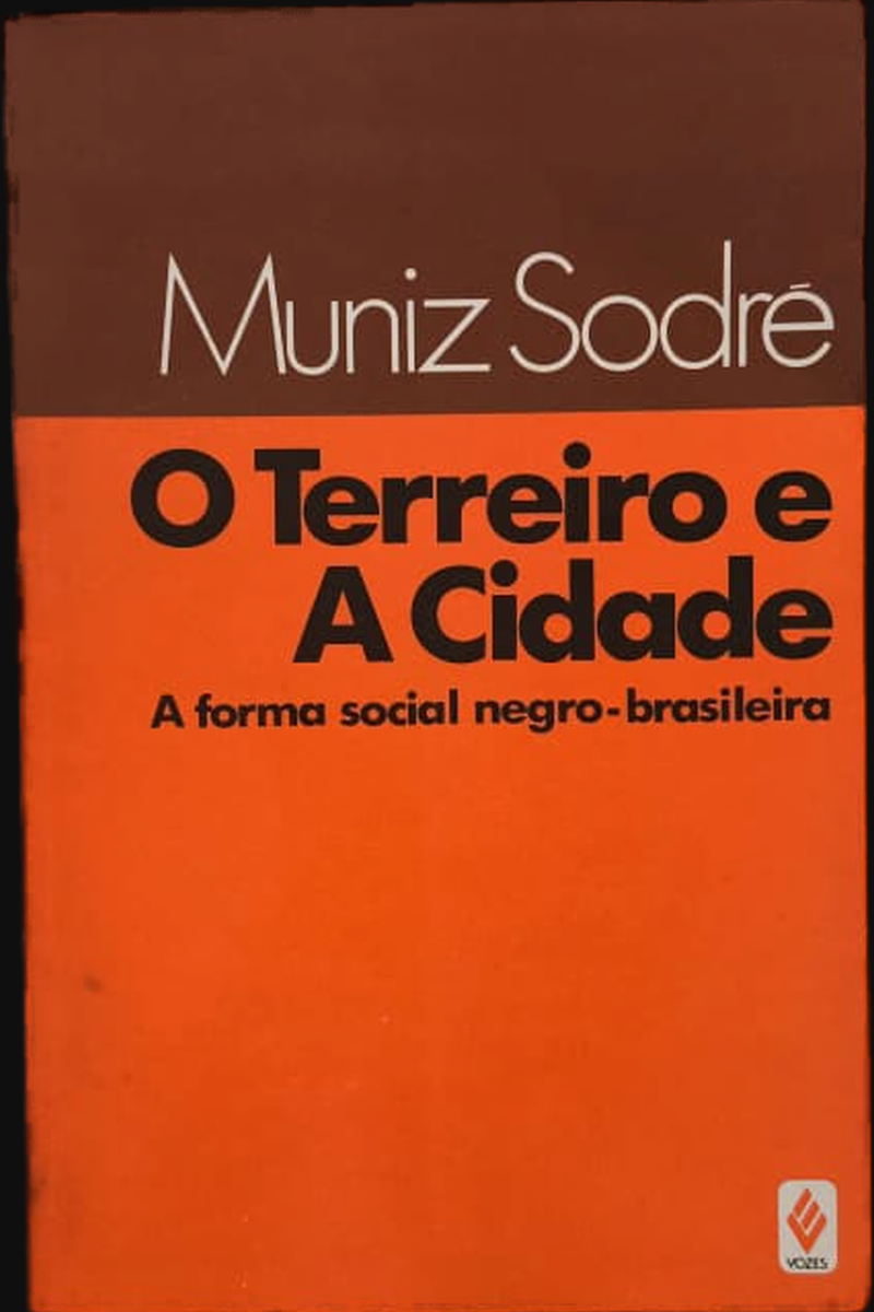 Capa do livro O Terreiro e a Cidade: A Forma Social Negro-Brasileira